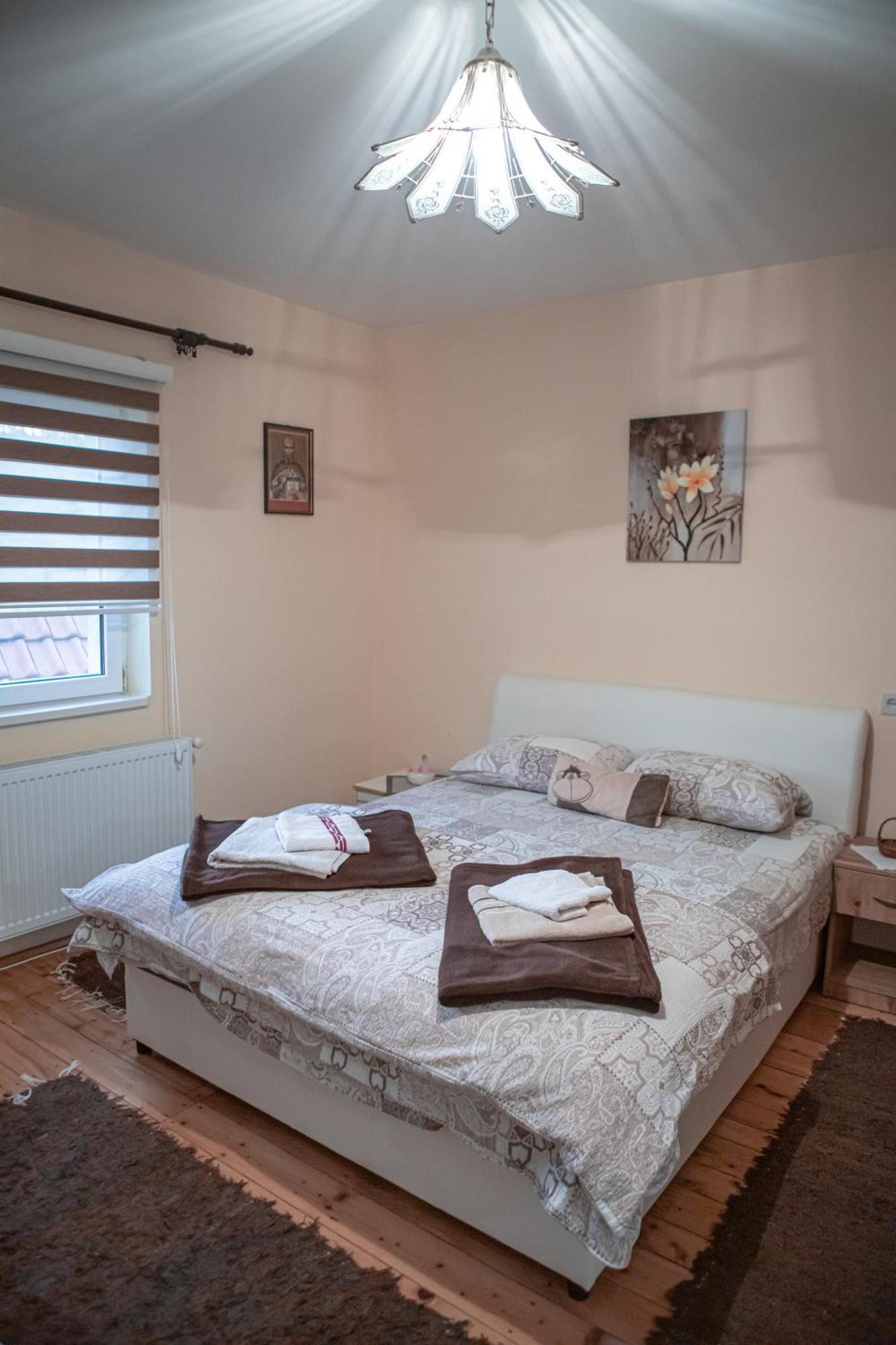Vila Prenociste Lelic Valjevo Exteriér fotografie